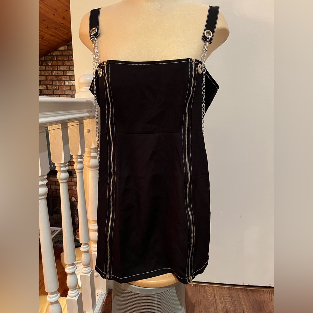 Black Chain Strap Dress. Ideal for the club, music festival or evening.